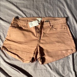 NWT H&M Stretch colored denim shorts